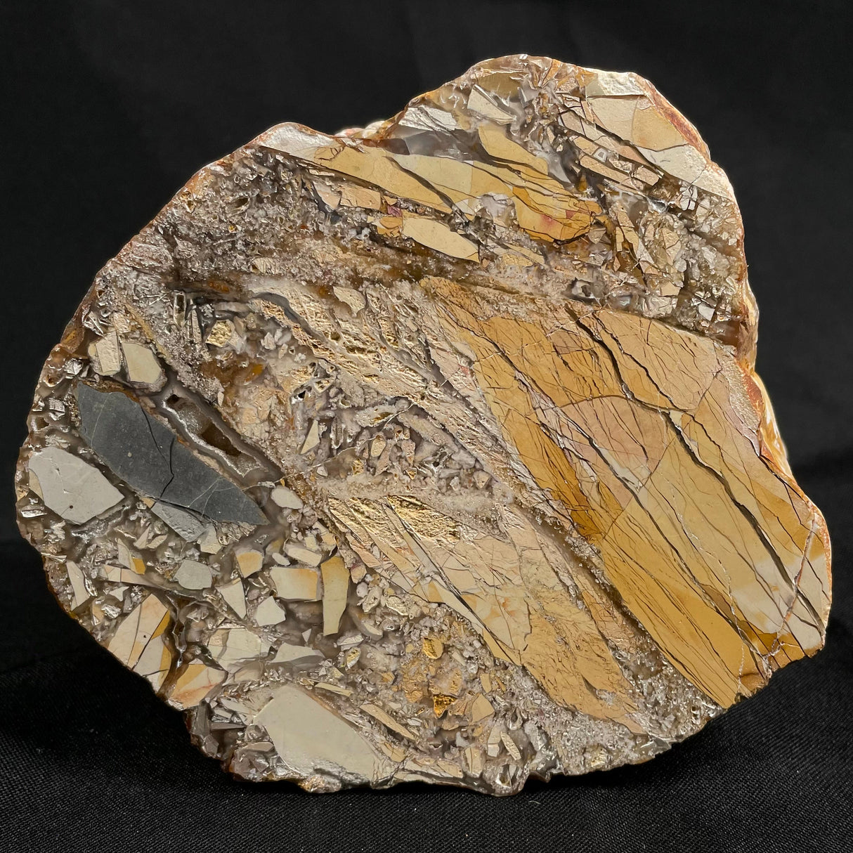 BRECCIATED MOOKAITE, Australia YSC007