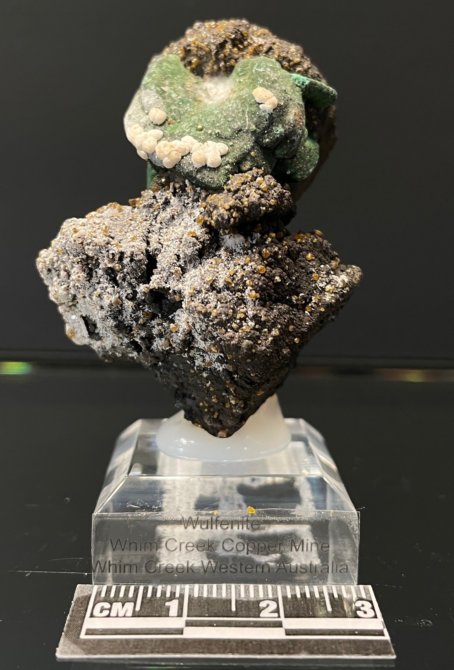 WULFENITE, Western Australia IWU016