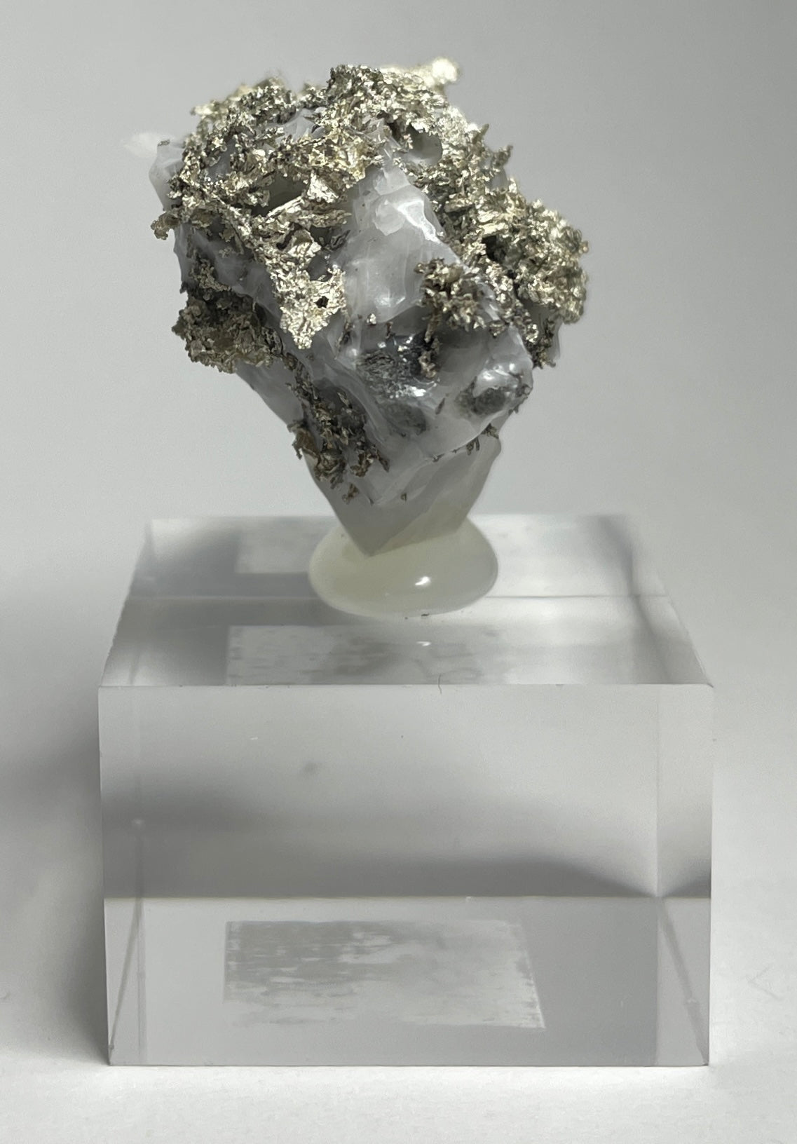 SILVER ON CALCITE, Morocco ISI024