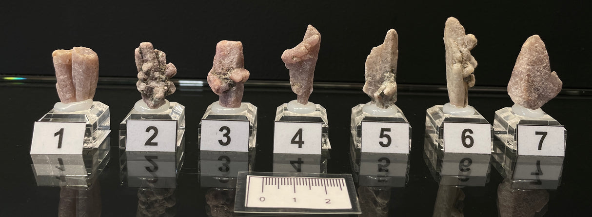 CORUNDUM, Australia ICD021-27