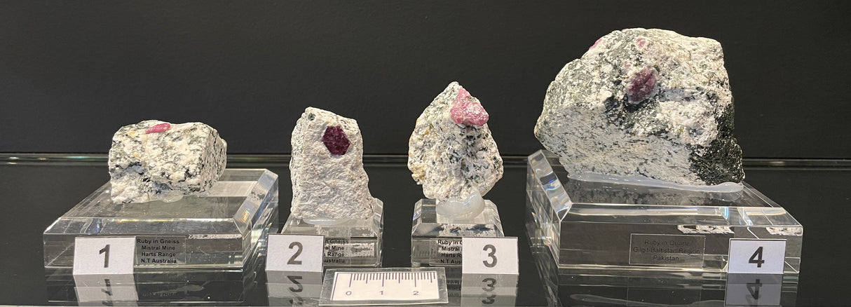 RUBY IN GNEISS, Australia IRG020-23