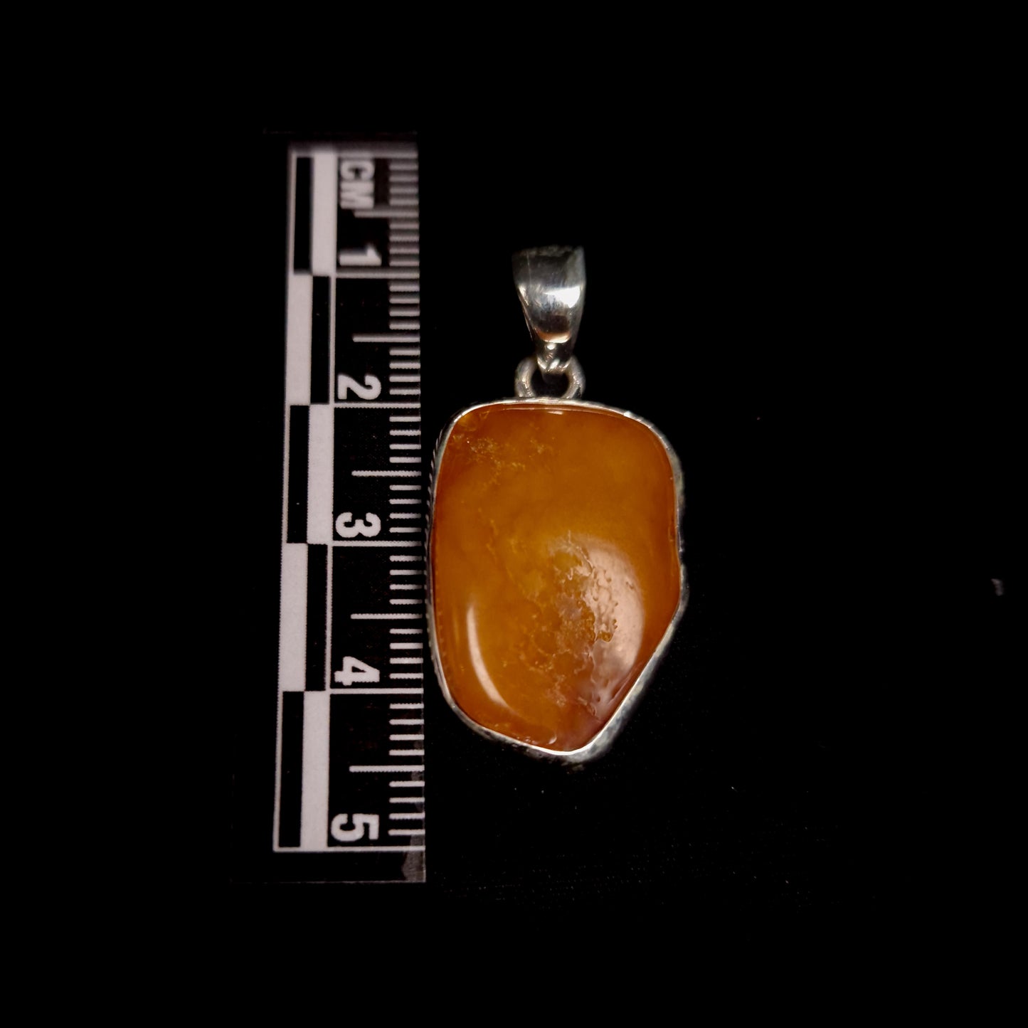 Butterscotch Amber Pendant 3SSBSA3