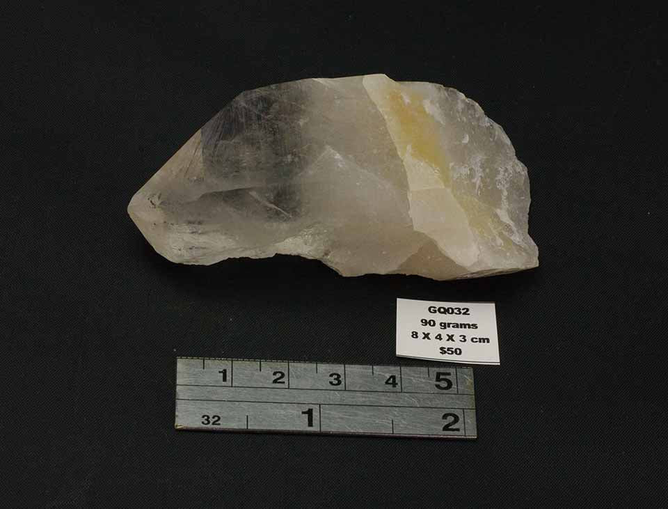 QUARTZ NATURAL CRYSTAL POINT GQ032