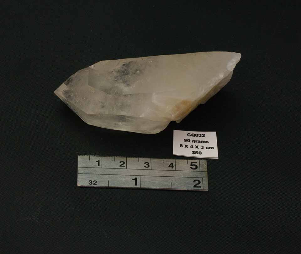 QUARTZ NATURAL CRYSTAL POINT GQ032