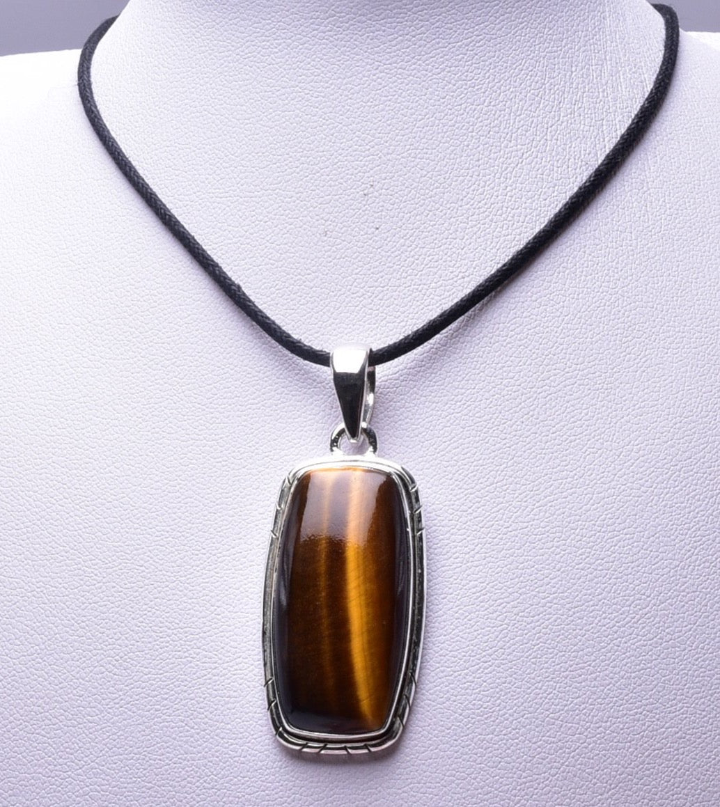 TIGER'S EYE PENDANT set in Sterling Silver J33