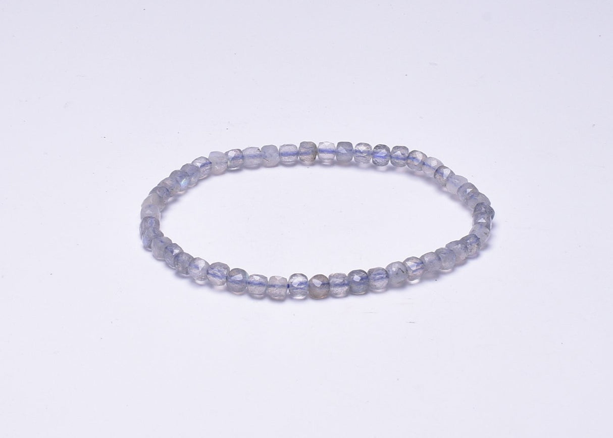 MOONSTONE BEADED BRACELET J13