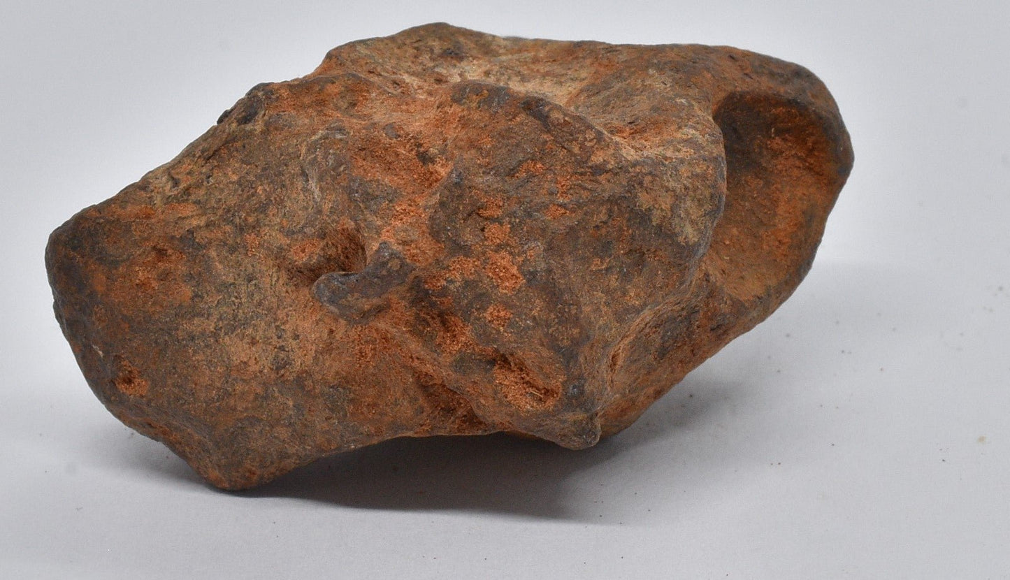 MUNDRABILLA IRON METEORITE 80 GRAMS MT82