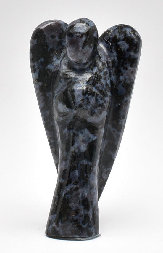 ASSORTED CRYSTAL ANGEL CARVINGS P1100