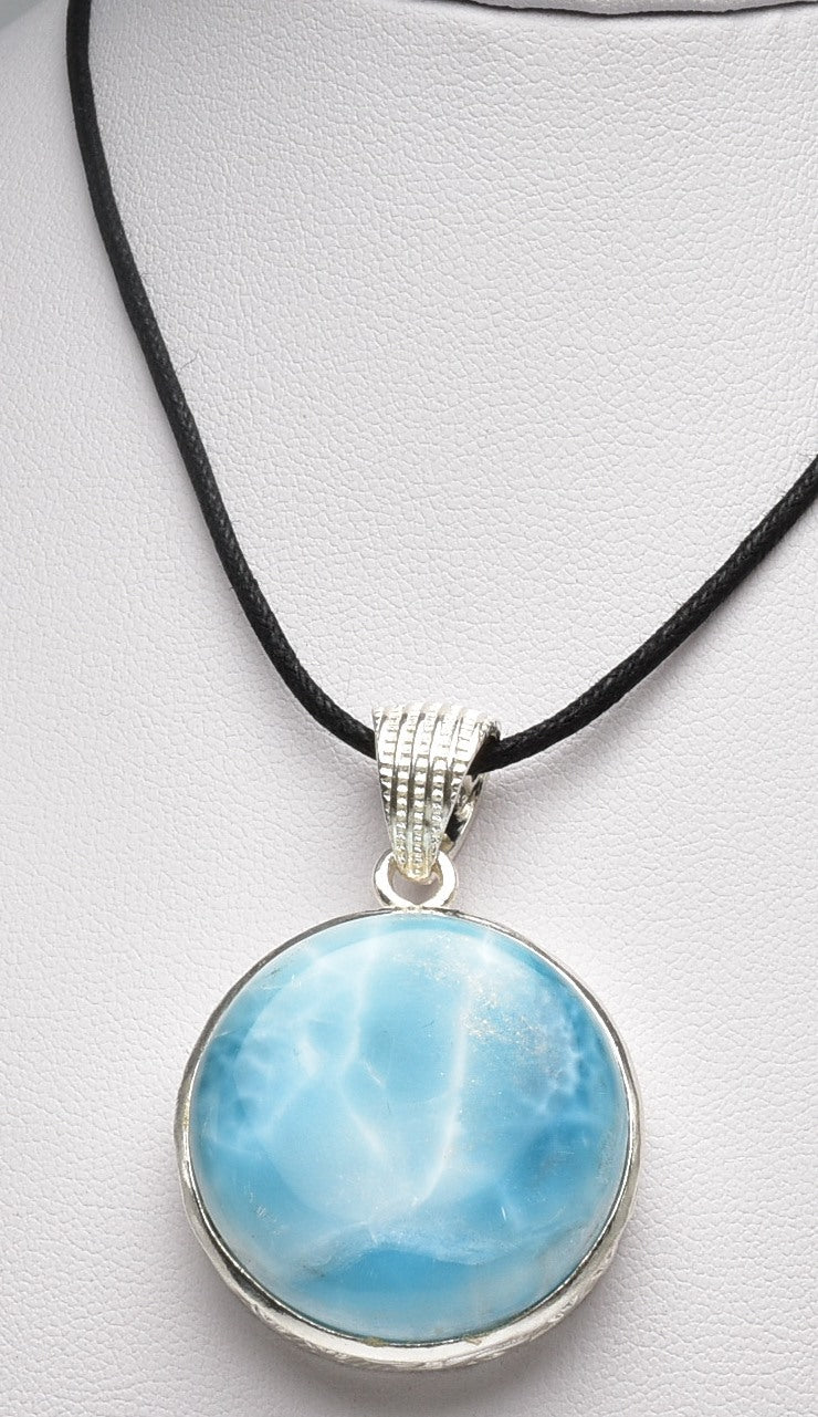 LARIMAR CIRCLE PENDENT set in STERLING SILVER J67