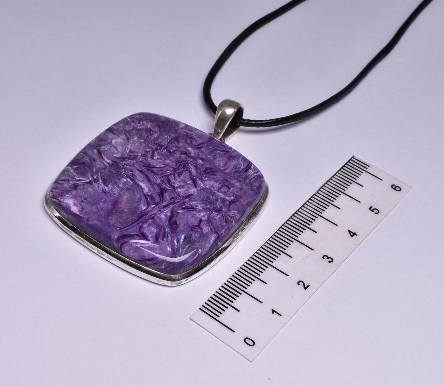 CHARIOTE SILVER PENDANT set in STERLING SILVER J147