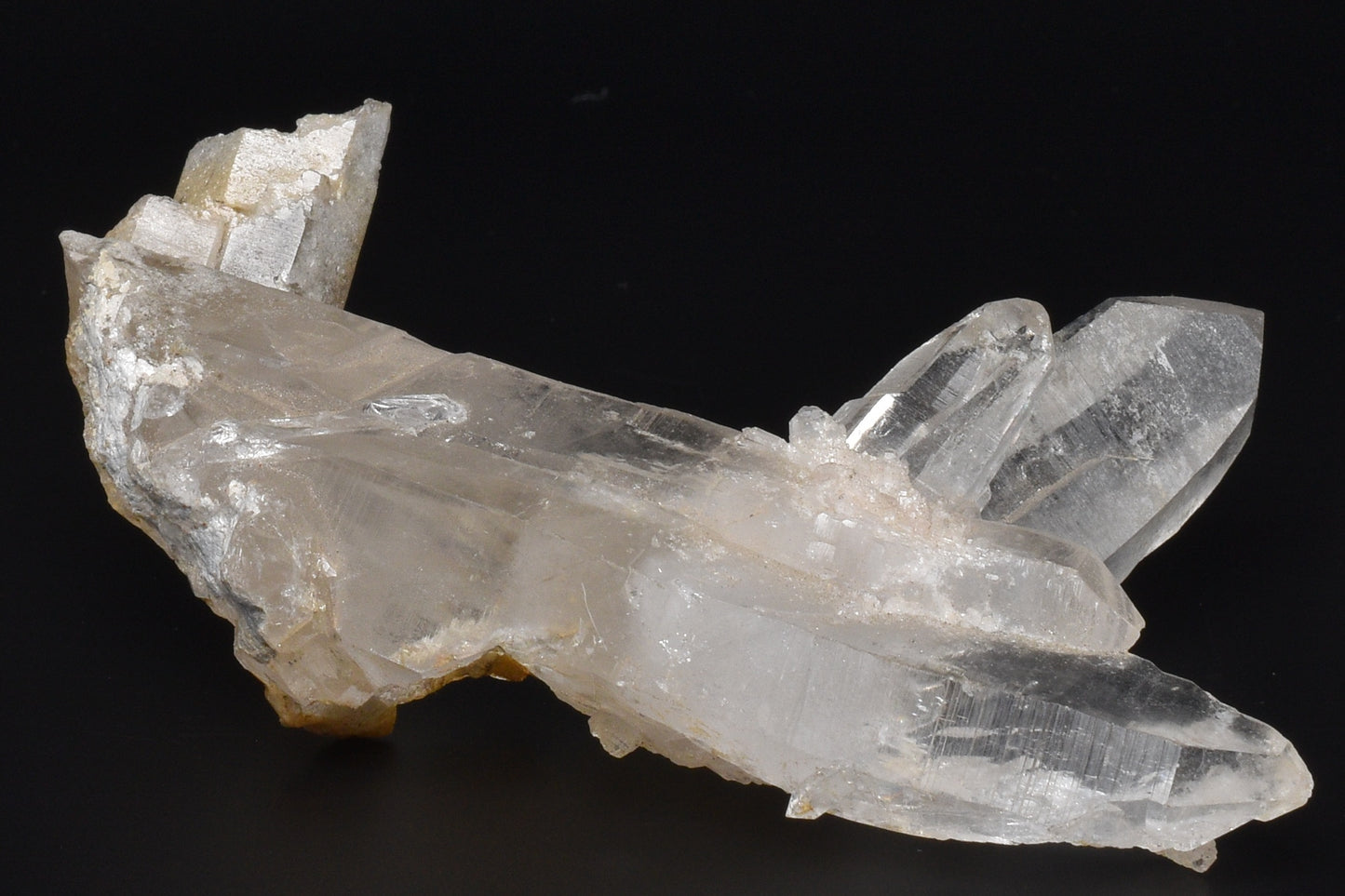 QUARTZ NATURAL CRYSTAL CLUSTER P1014