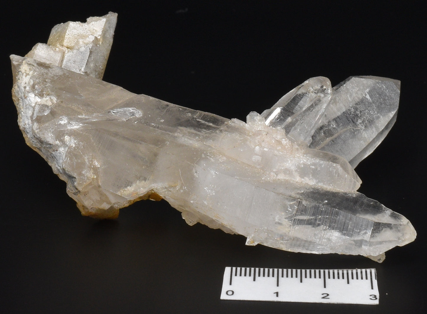 QUARTZ NATURAL CRYSTAL CLUSTER P1014