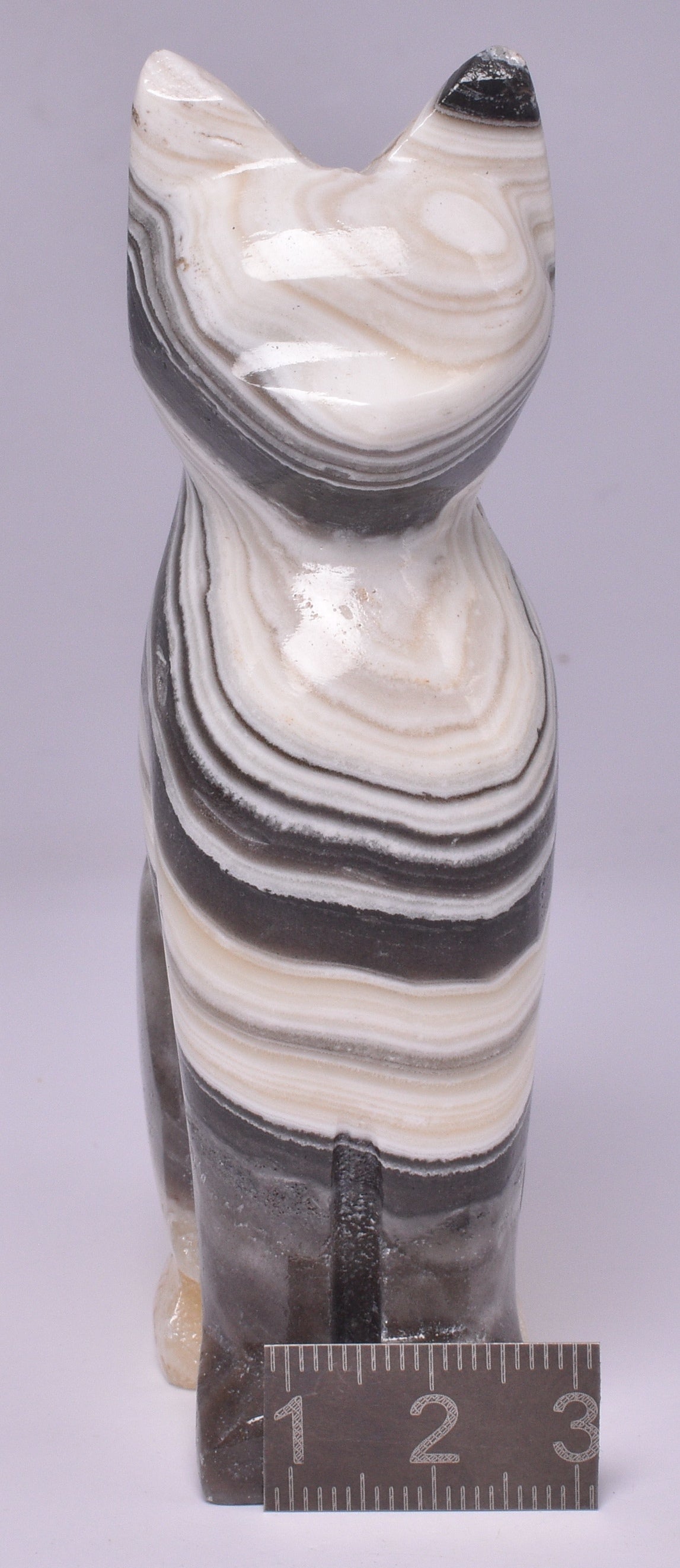 CAT ARAGONITE CARVING P480