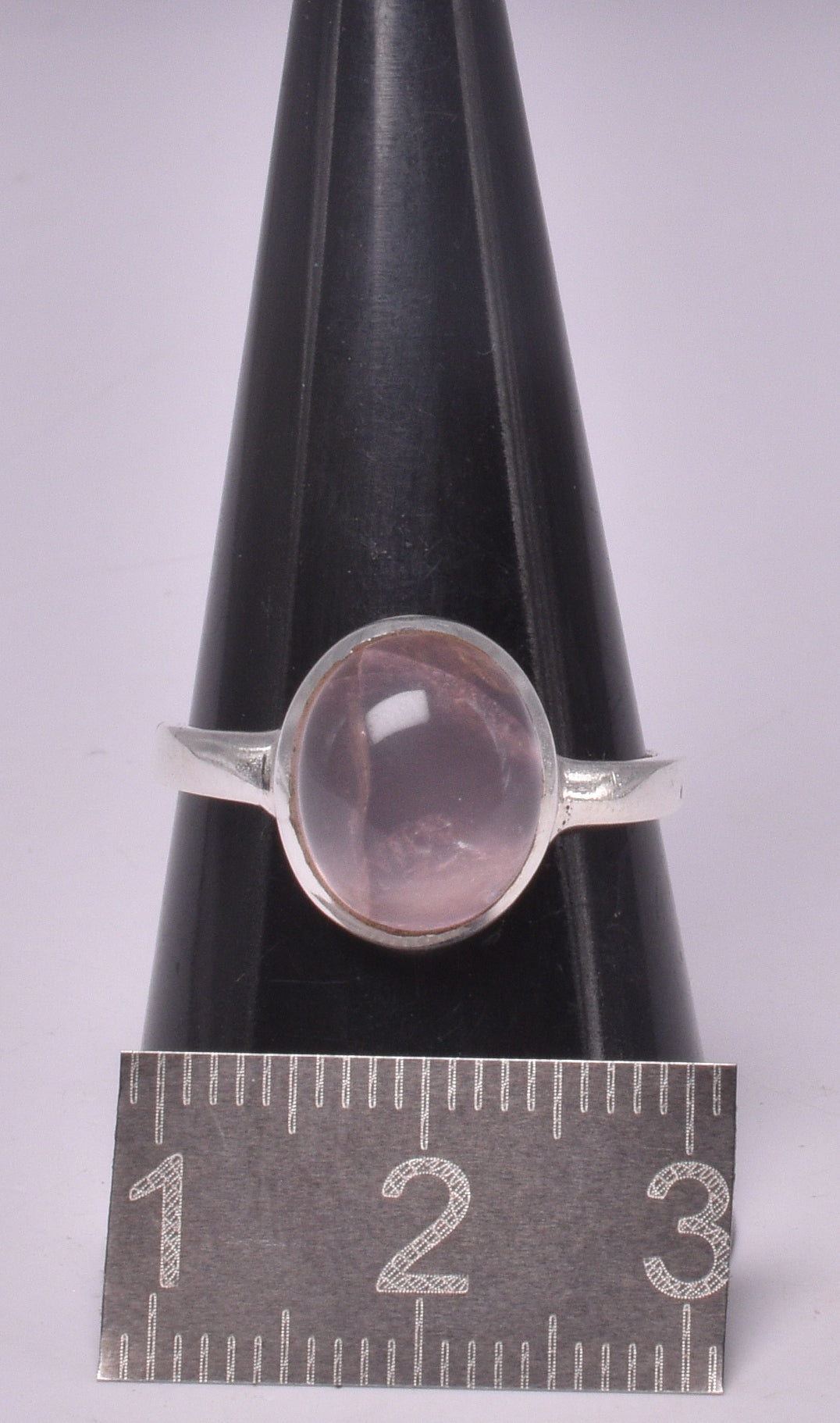 ROSE QUARTZ RING set in STERLING SILVER, SIZE R/9 J195
