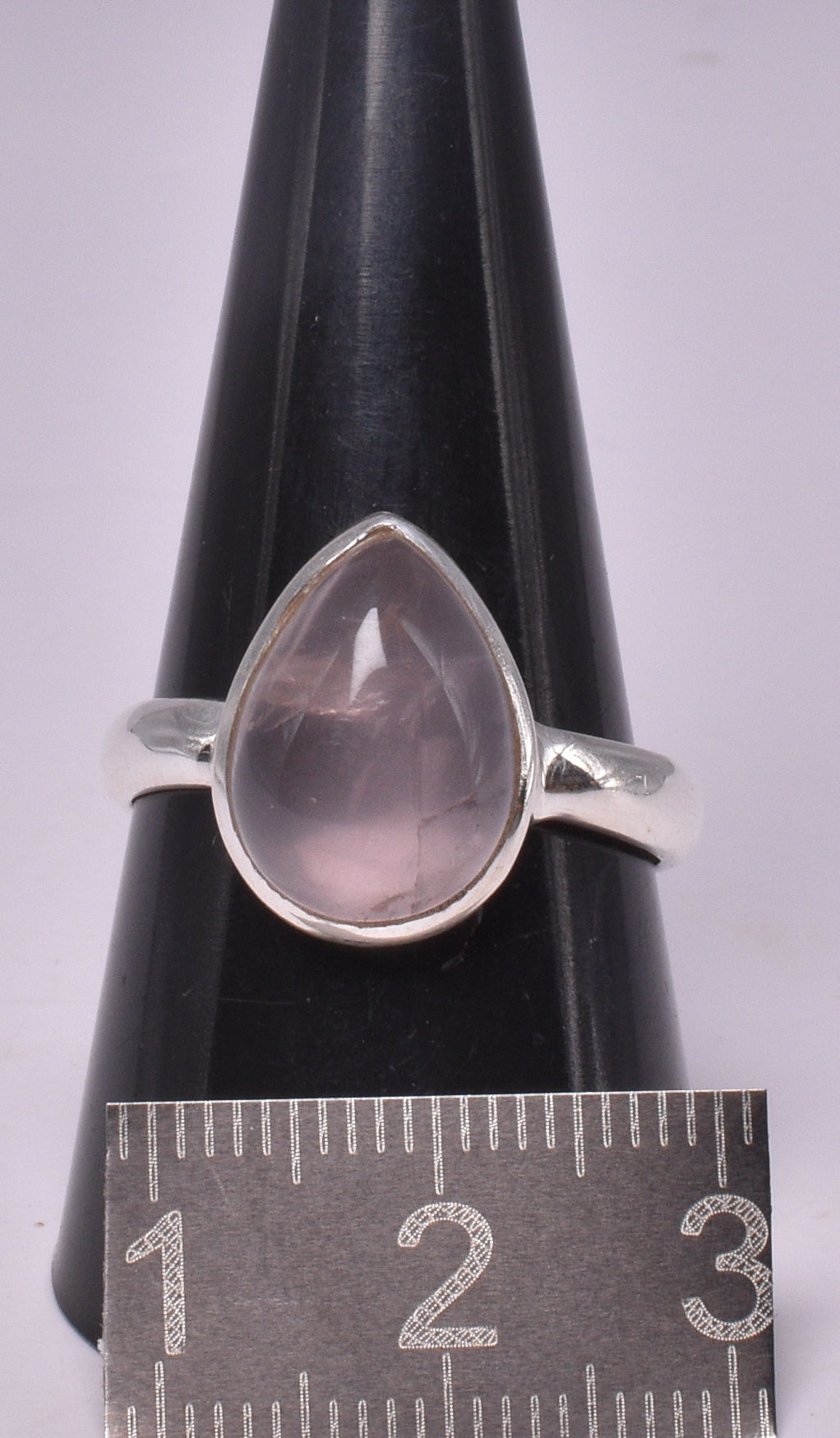 ROSE QUARTZ RING set in STERLING SILVER, SIZE T/10 J196