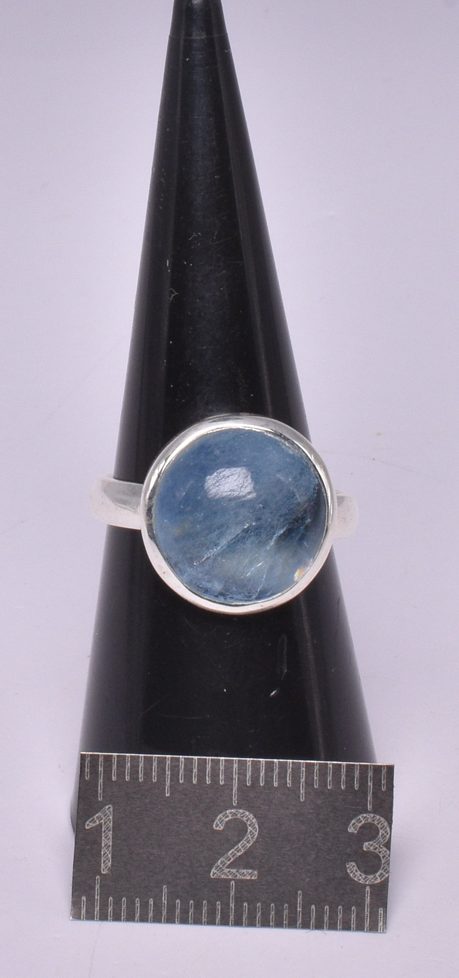 AQUAMARINE RING set in STERLING SILVER, SIZE O/7.5 J208