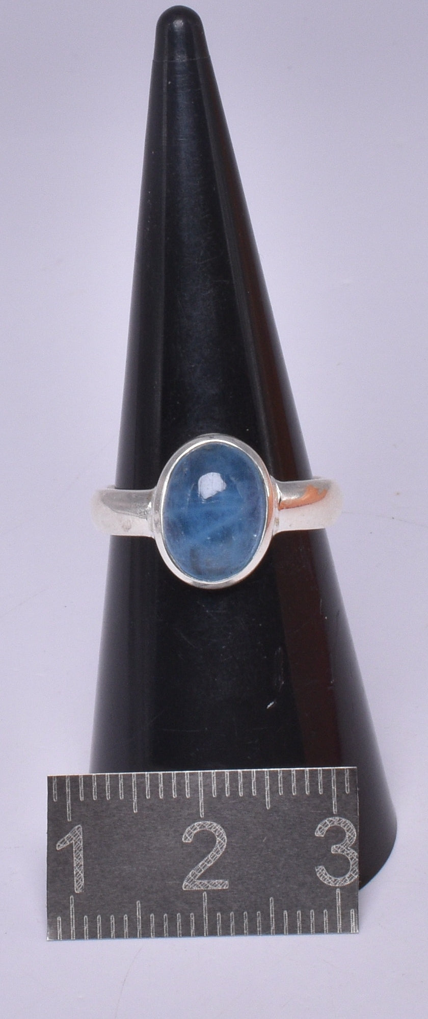 AQUAMARINE RING set in STERLING SILVER, SIZE M/6.5 J211