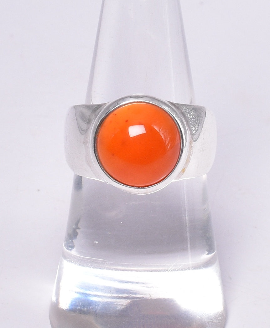 CARNELIAN RING set in STERLING SILVER J225