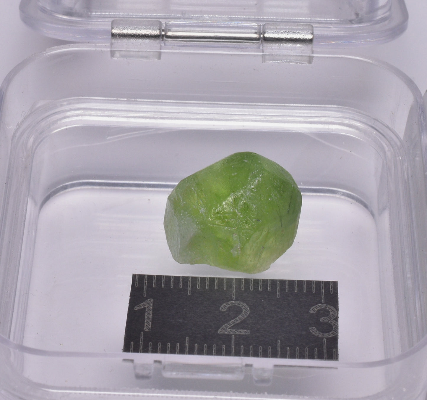 PERIDOT IN RAW FORM P1047