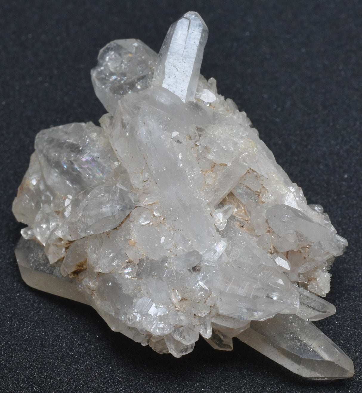 QUARTZ NATURAL CRYSTAL CLUSTER P852
