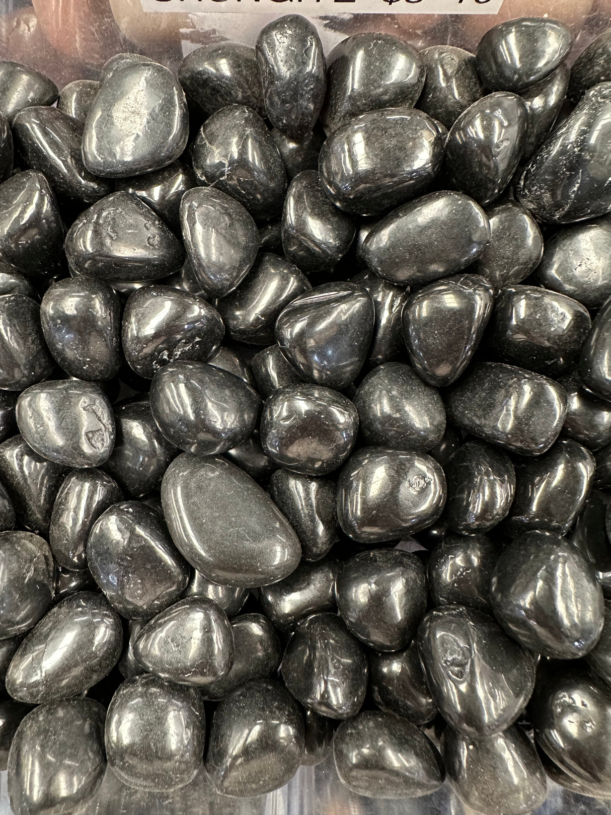 BLACK OBSIDIAN POLISHED TUMBLE T8