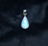 RAINBOW MOONSTONE PENDANT set in STERLING SILVER 3SSRMP1