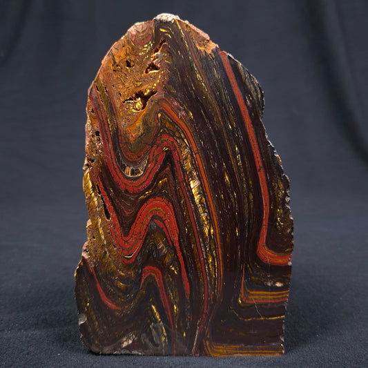 BANDED TIGER IRON MICROBIALITE, Archean, Australia ZBI032
