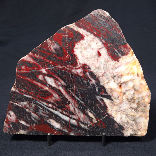 BANDED JASPER WITH HEMATITE AND QUARTZ, Australia YSC028