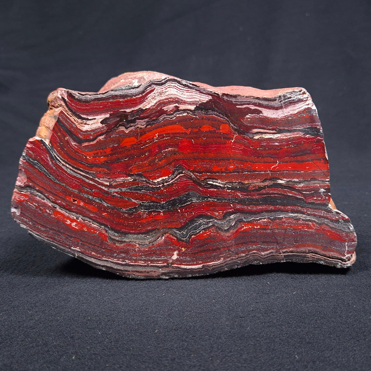 BANDED JASPER WITH HEMATITE, Australia YSC029