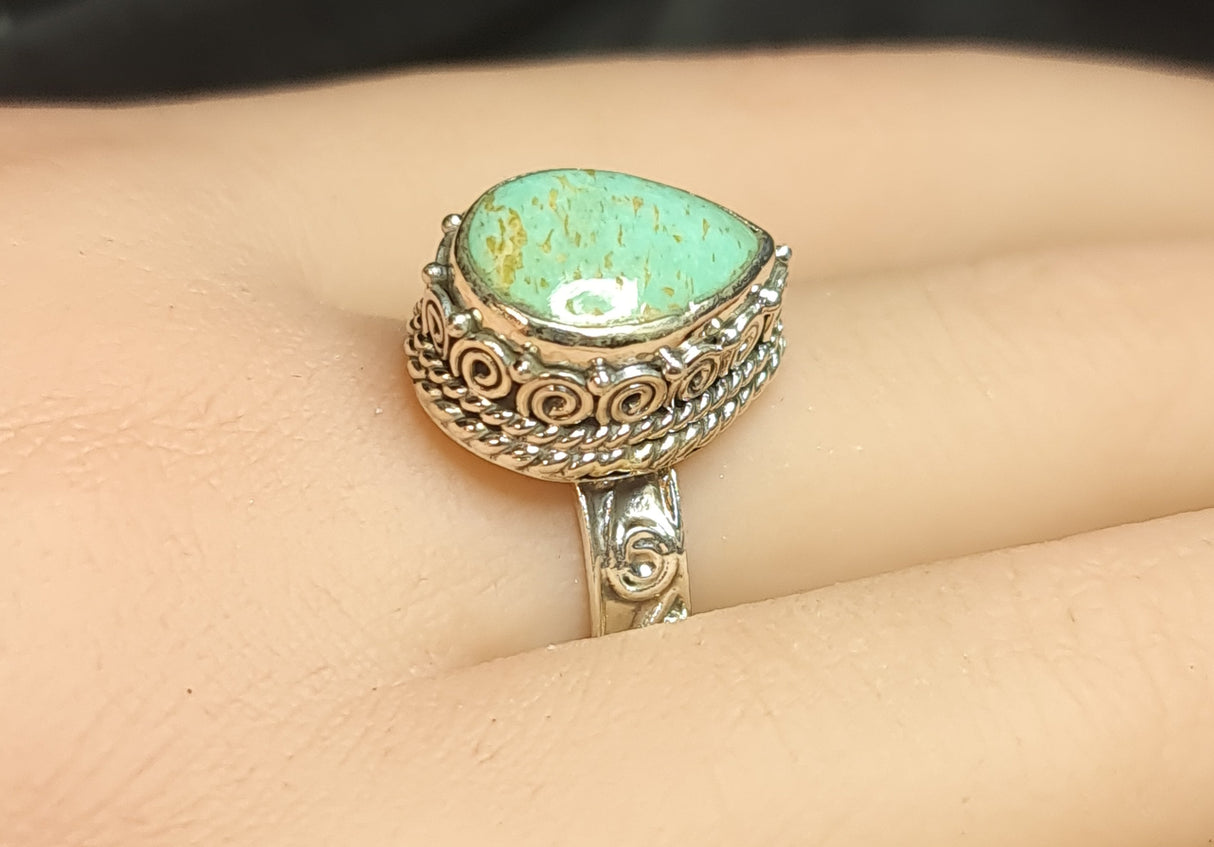 TURQUOISE TEARDROP RING set in STERLING SILVER 3SSTQTR