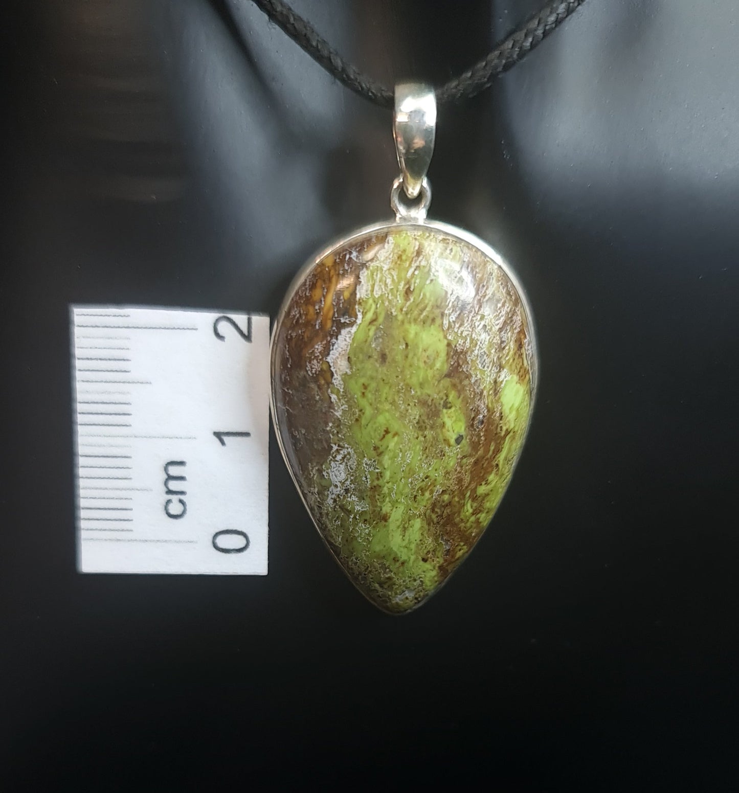 Gaspeite Pendant 3SSGAS2