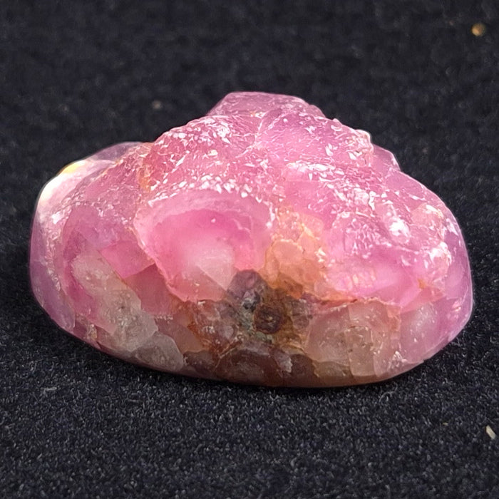 KAMMERERITE CABOCHON, Morocco XKR004