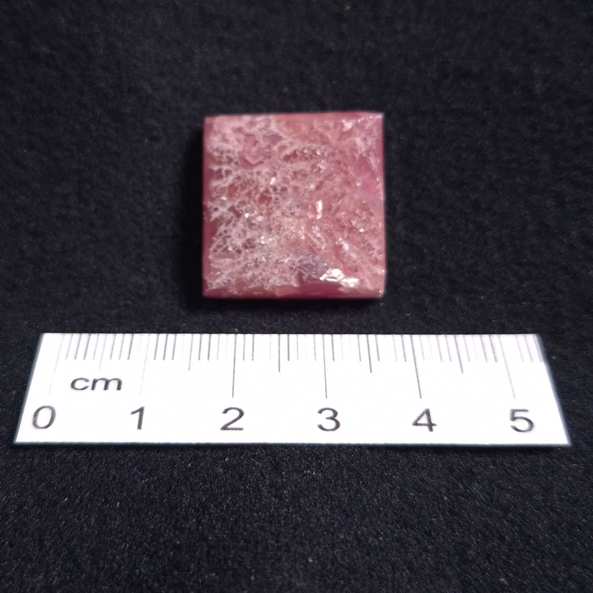 KAMMERERITE CABOCHON, Morocco XKR006