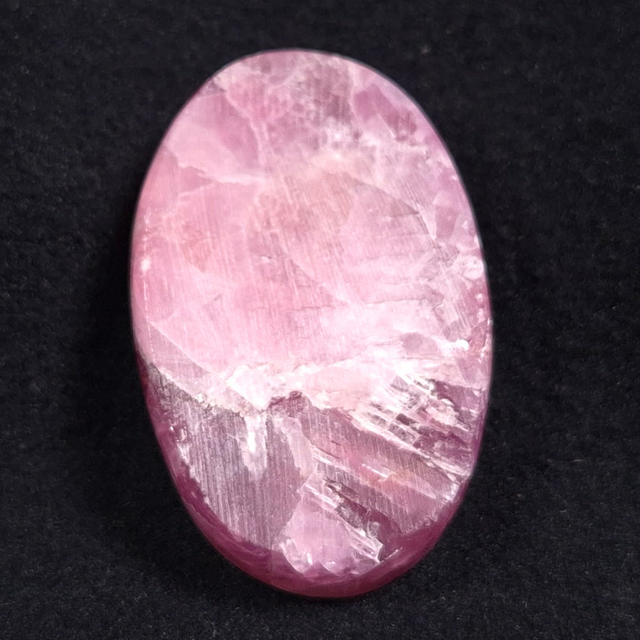 KAMMERERITE CABOCHON, Morocco XKR008