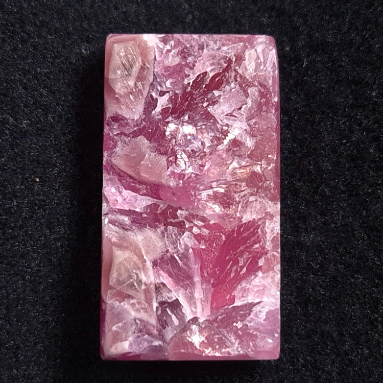 KAMMERERITE CABOCHON, Morocco XKR011