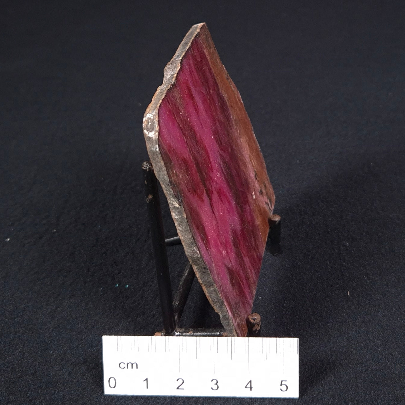 HIGH GRADE RHODONITE, Australia XRS002