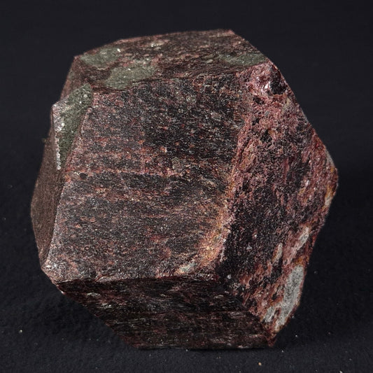 LARGE ALMANDINE GARNET ON CHLORITE SCHIST, Australia XGC003