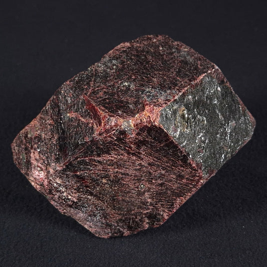 LARGE ALMANDINE GARNET ON CHLORITE SCHIST, Australia XGC005