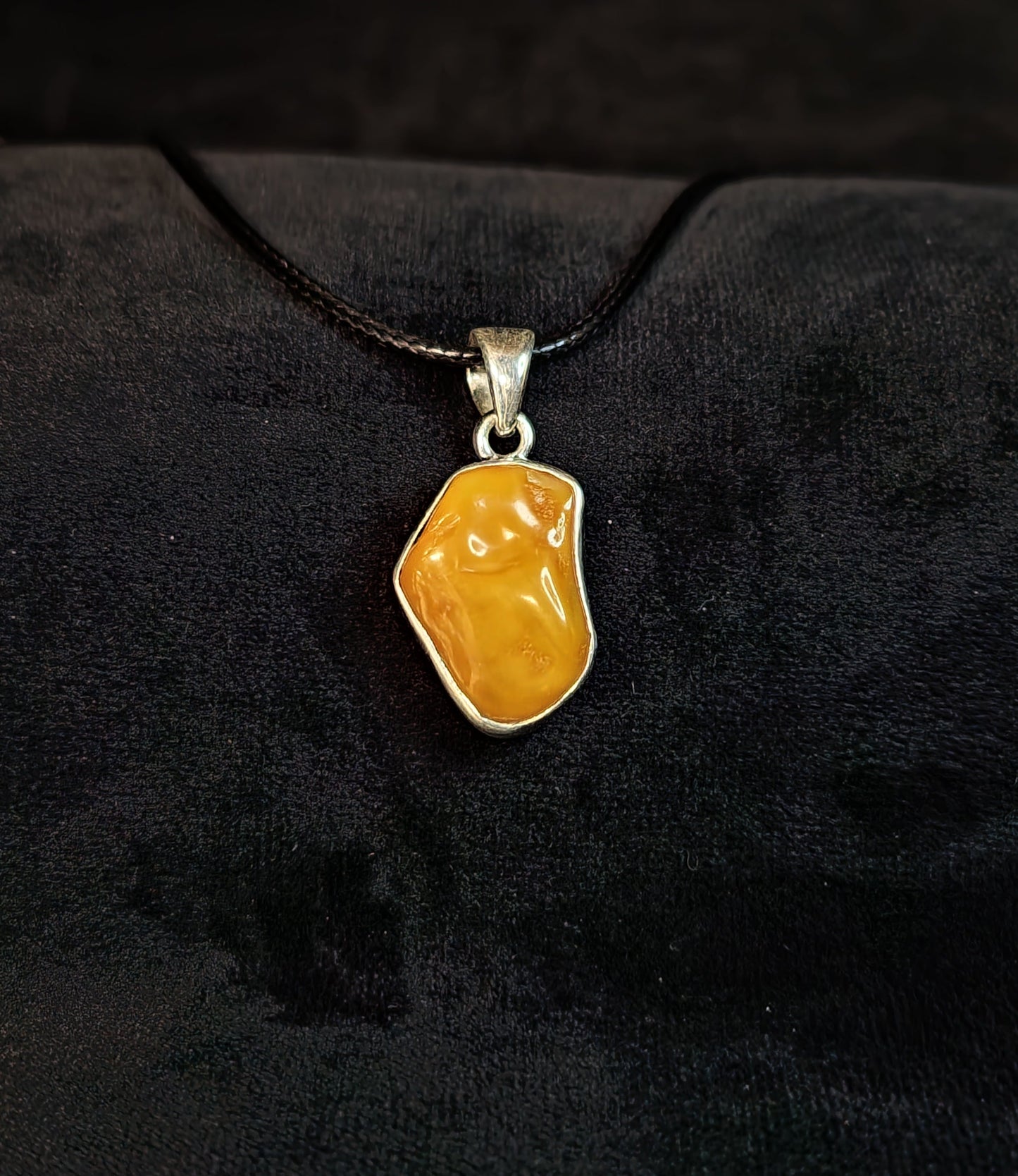 Butterscotch Amber Pendant 3SSBSA1