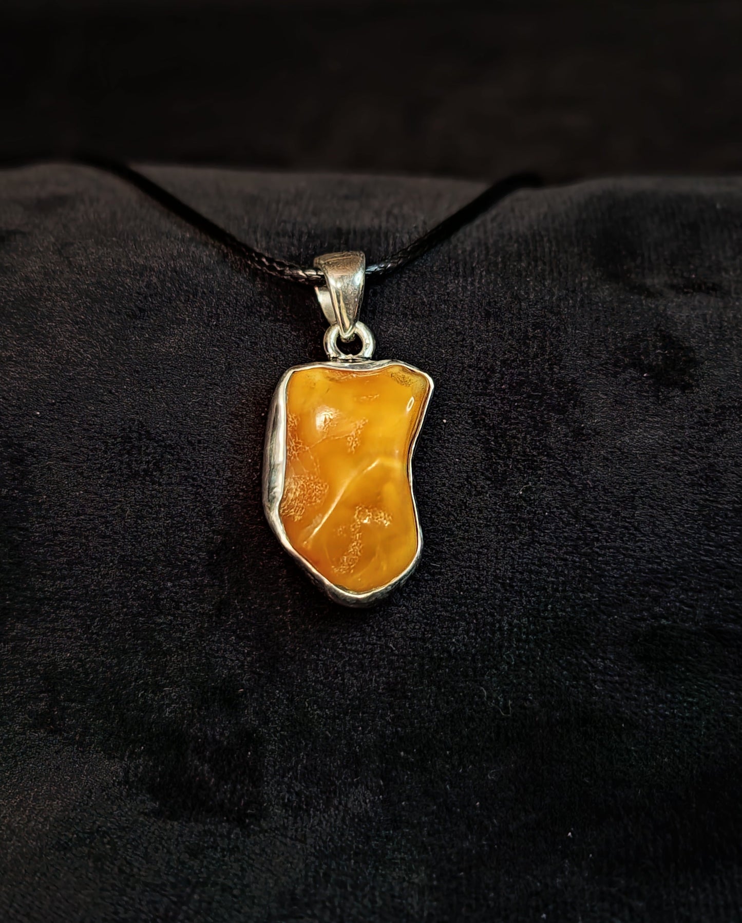 Butterscotch Amber Pendant 3SSBSA2