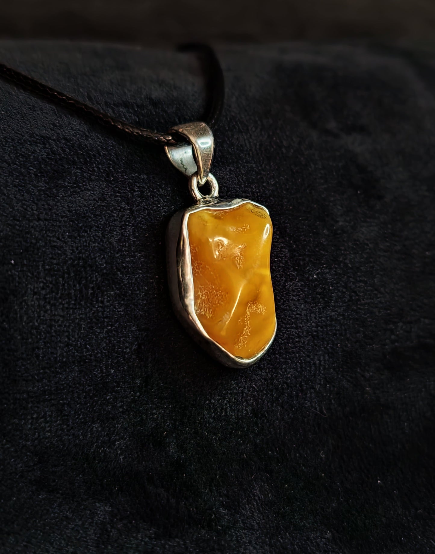Butterscotch Amber Pendant 3SSBSA2