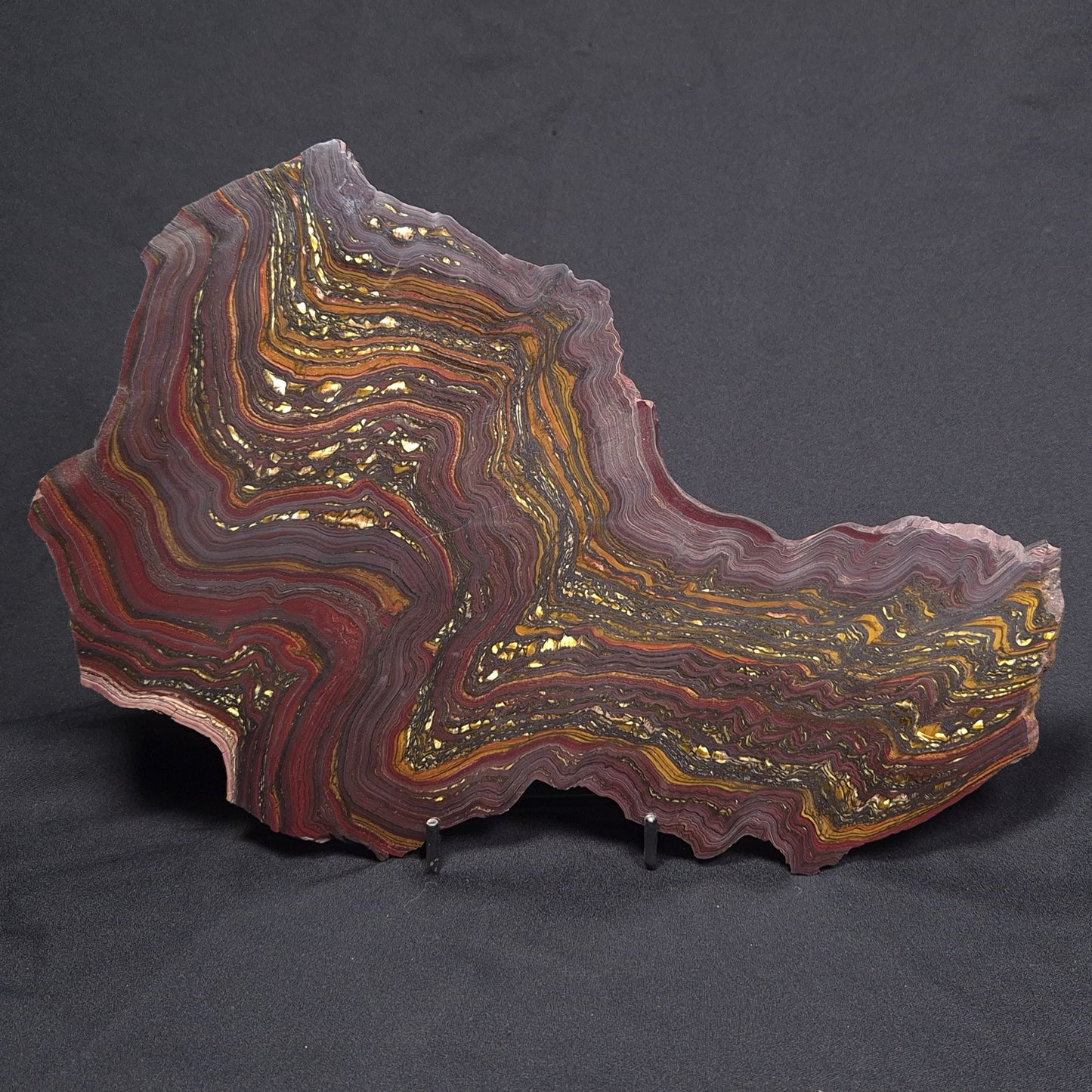 BANDED TIGER IRON MICROBIALITE, Archean, Australia ZBI048