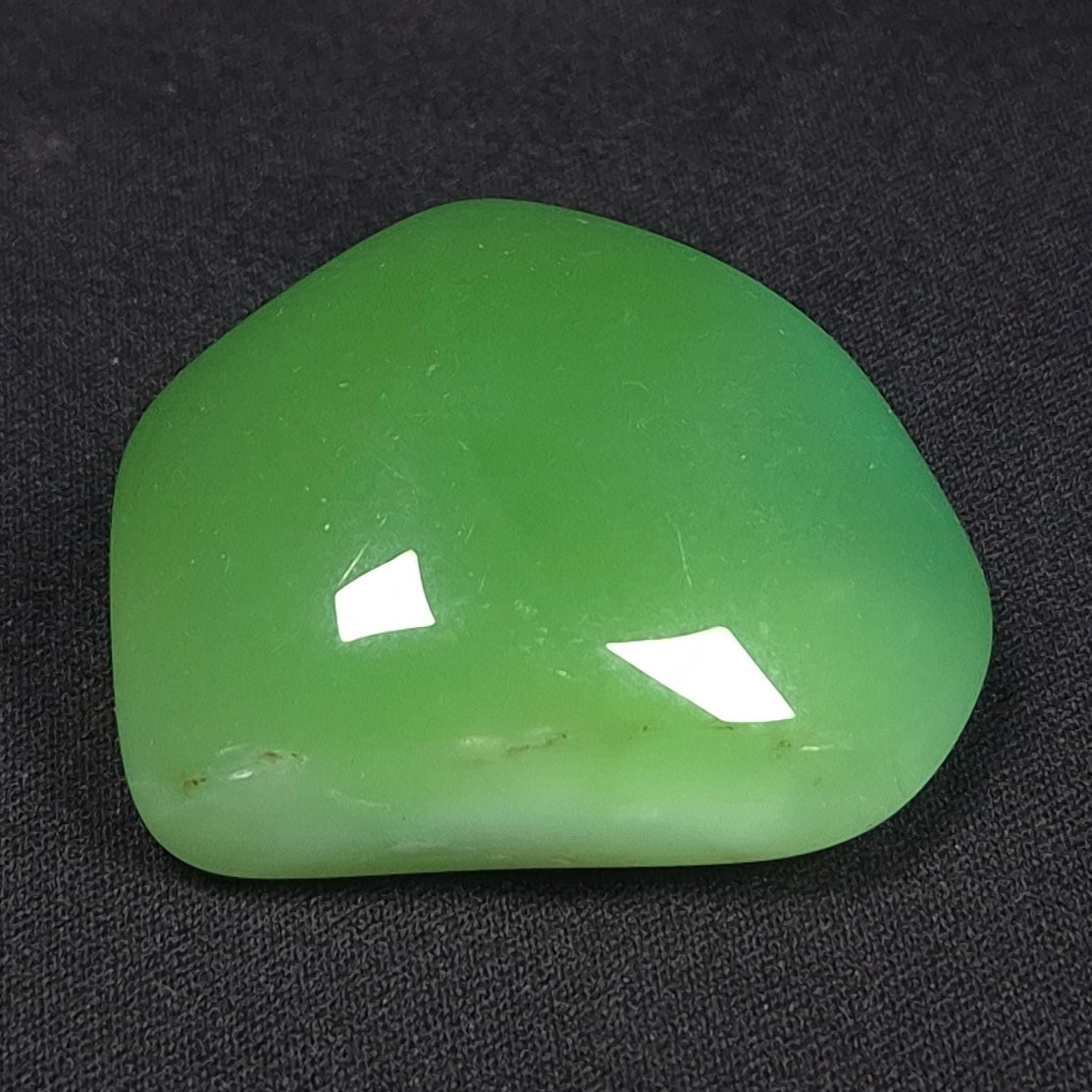 CHRYSOPRASE TUMBLE, Western Australia YCT004