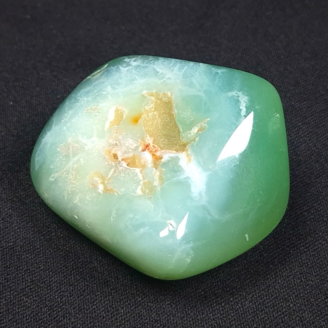 CHRYSOPRASE TUMBLE, Western Australia YCT004