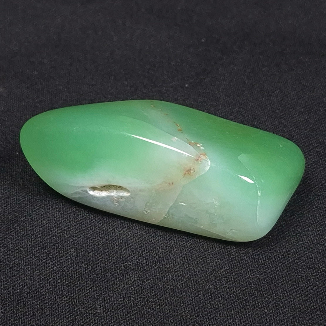 CHRYSOPRASE TUMBLE, Western Australia YCT006