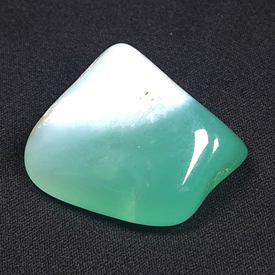 CHRYSOPRASE TUMBLE, Western Australia YCT010