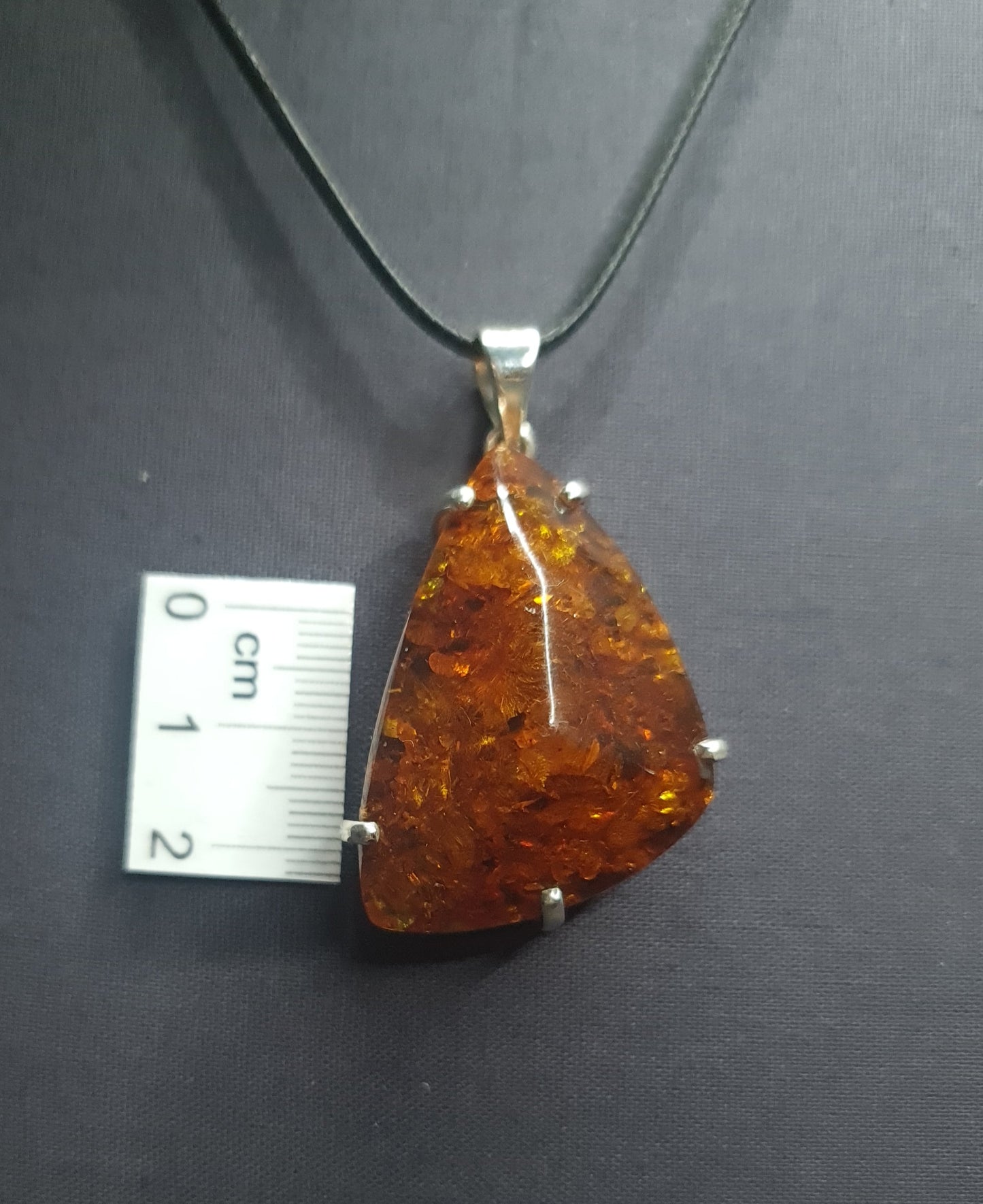 LARGE AMBER PENDANT set in STERLING SILVER 3SSLAP1