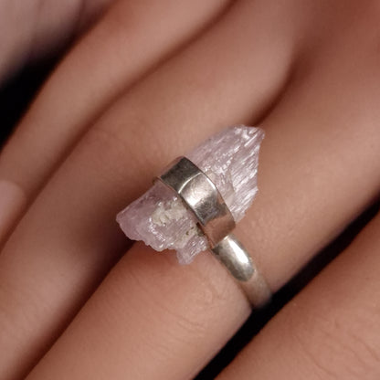 KUNZITE RING SIZE 8 set in STERLING SILVER 3SSKNZR