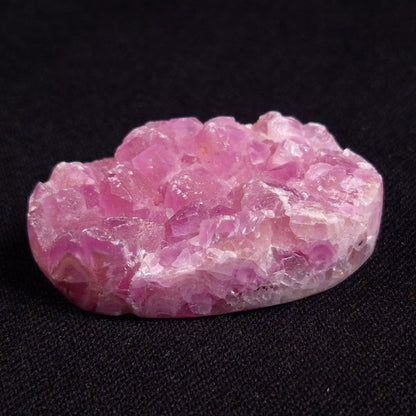 KAMMERERITE CABOCHON, Morocco XKR014