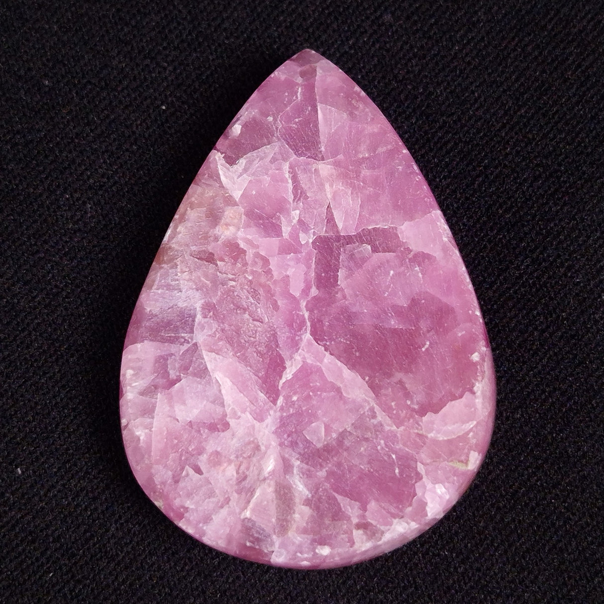 KAMMERERITE CABOCHON, Morocco XKR015